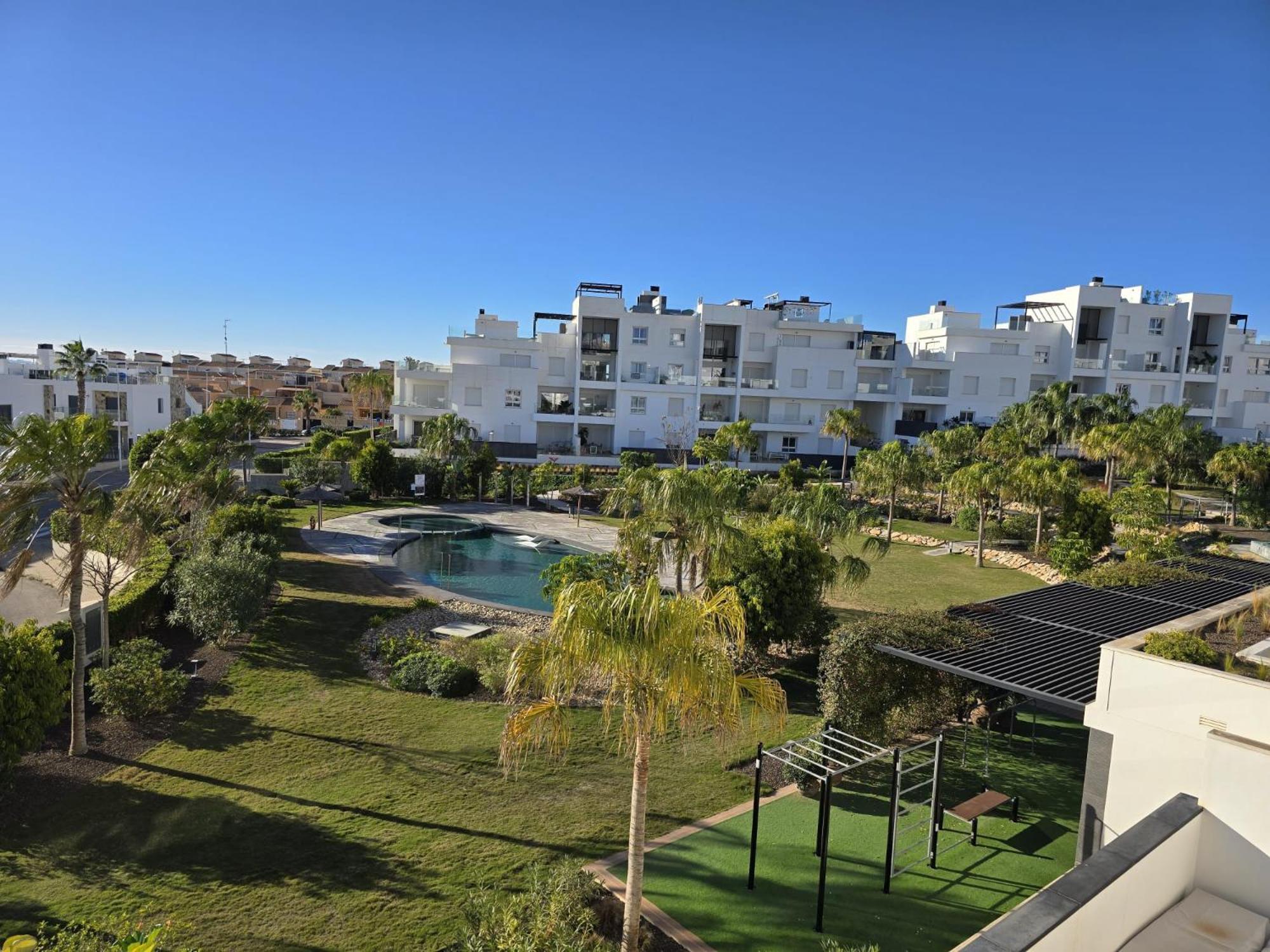 Nice 2 Bedroom Bali Apartment With Sea Views トレビエハ エクステリア 写真