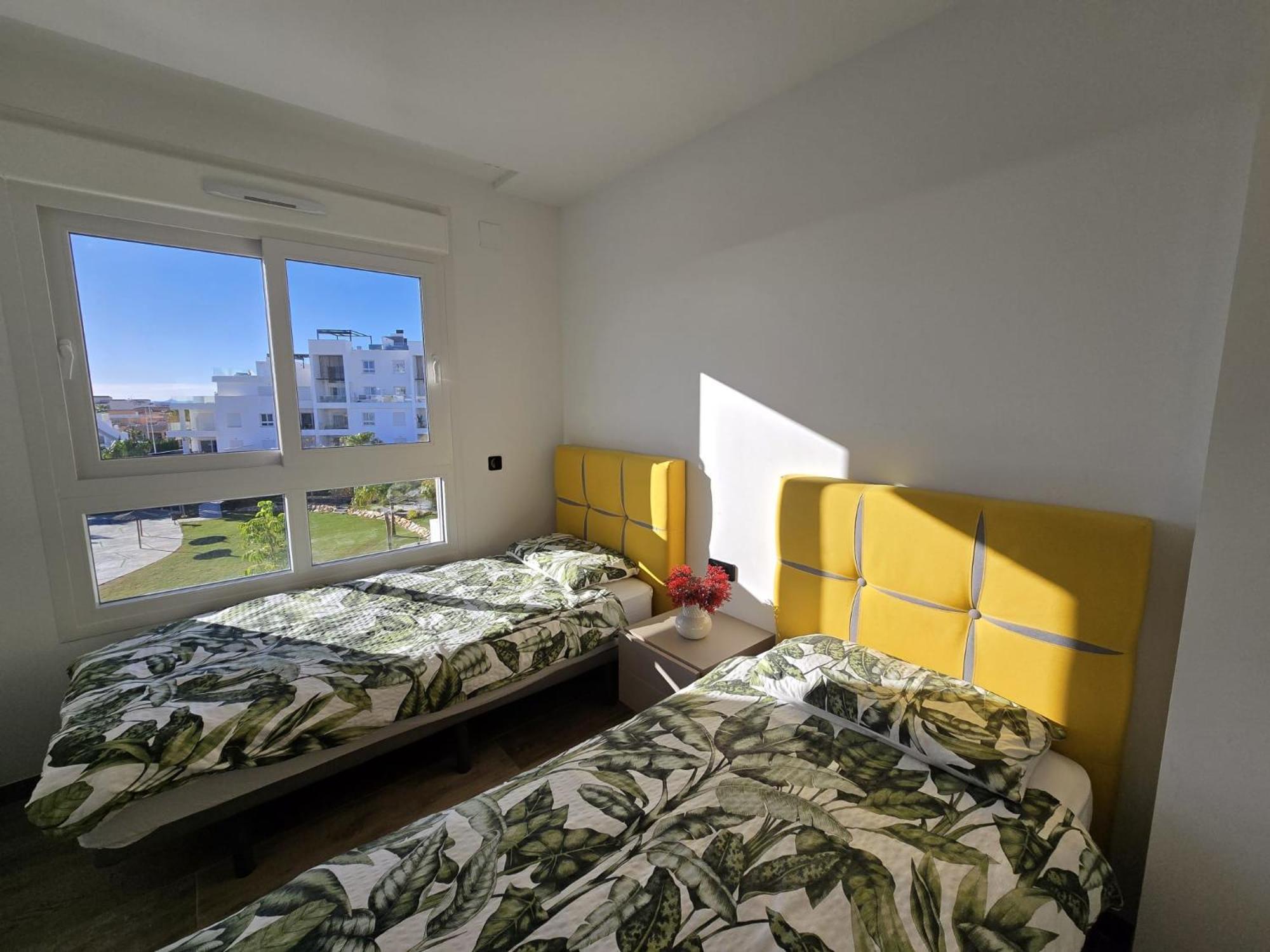 Nice 2 Bedroom Bali Apartment With Sea Views トレビエハ エクステリア 写真