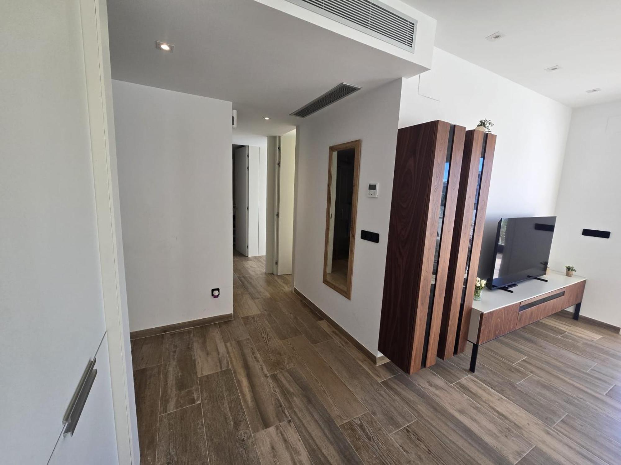 Nice 2 Bedroom Bali Apartment With Sea Views トレビエハ エクステリア 写真